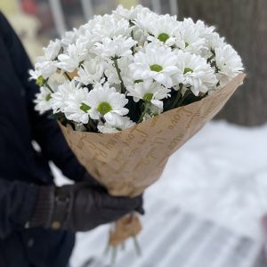 Букет ромашкових хризантем в Івано-Франківську фото