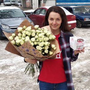 букет з кущових троянд в Івано-Франківську фото