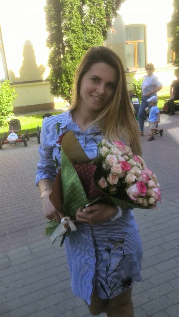 ніжно-рожеві троянди в ІФ фото