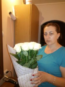 білі троянди в Івано-Франківську фото букета