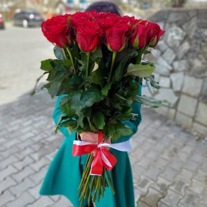 25 імпортних троянд в Івано-Франківську фото