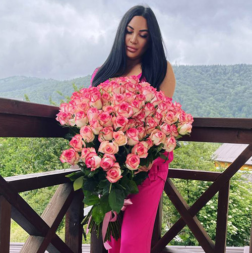 живе фото товару "101 роза «Джумилия»"