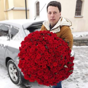 букет з 201 червоної троянди фото