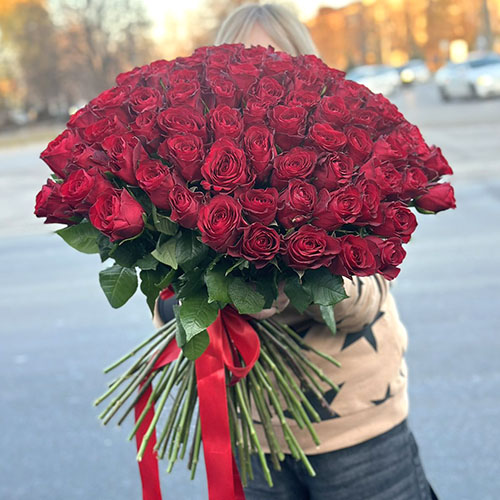 Фотографія доставленого букета 101 троянда червона