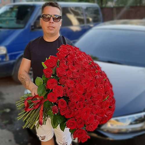 букет из 101 красной розы фото